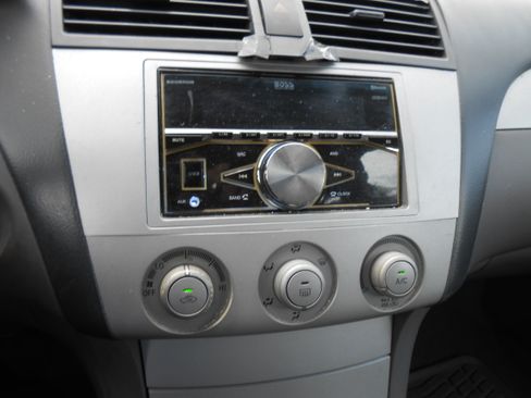 Used 2004 Toyota Solara SE image 12