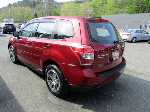Used 2014 Subaru Forester 2.5i AWD/4WD image 5