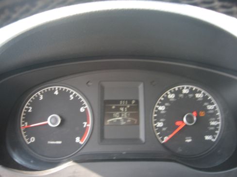 Used 2011 Volkswagen Jetta 2.5 SE image 10