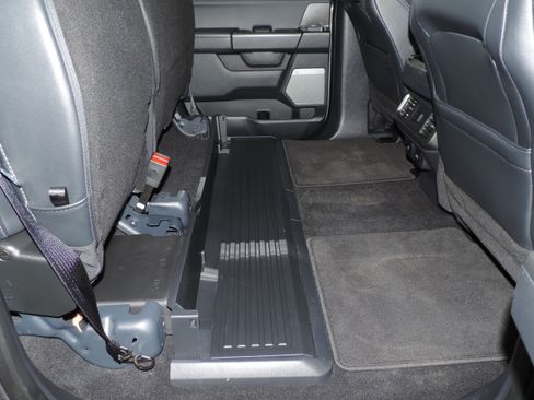 Used 2024 Ford F150 Sport image 36