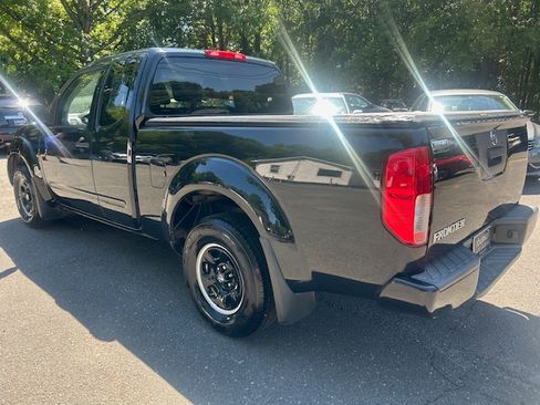 Used 2019 Nissan Frontier 2WD King Cab image 3