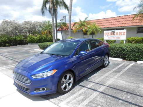 Used 2016 Ford Fusion SE FWD image 1