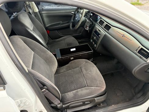 Used 2016 Chevrolet Impala LT image 8