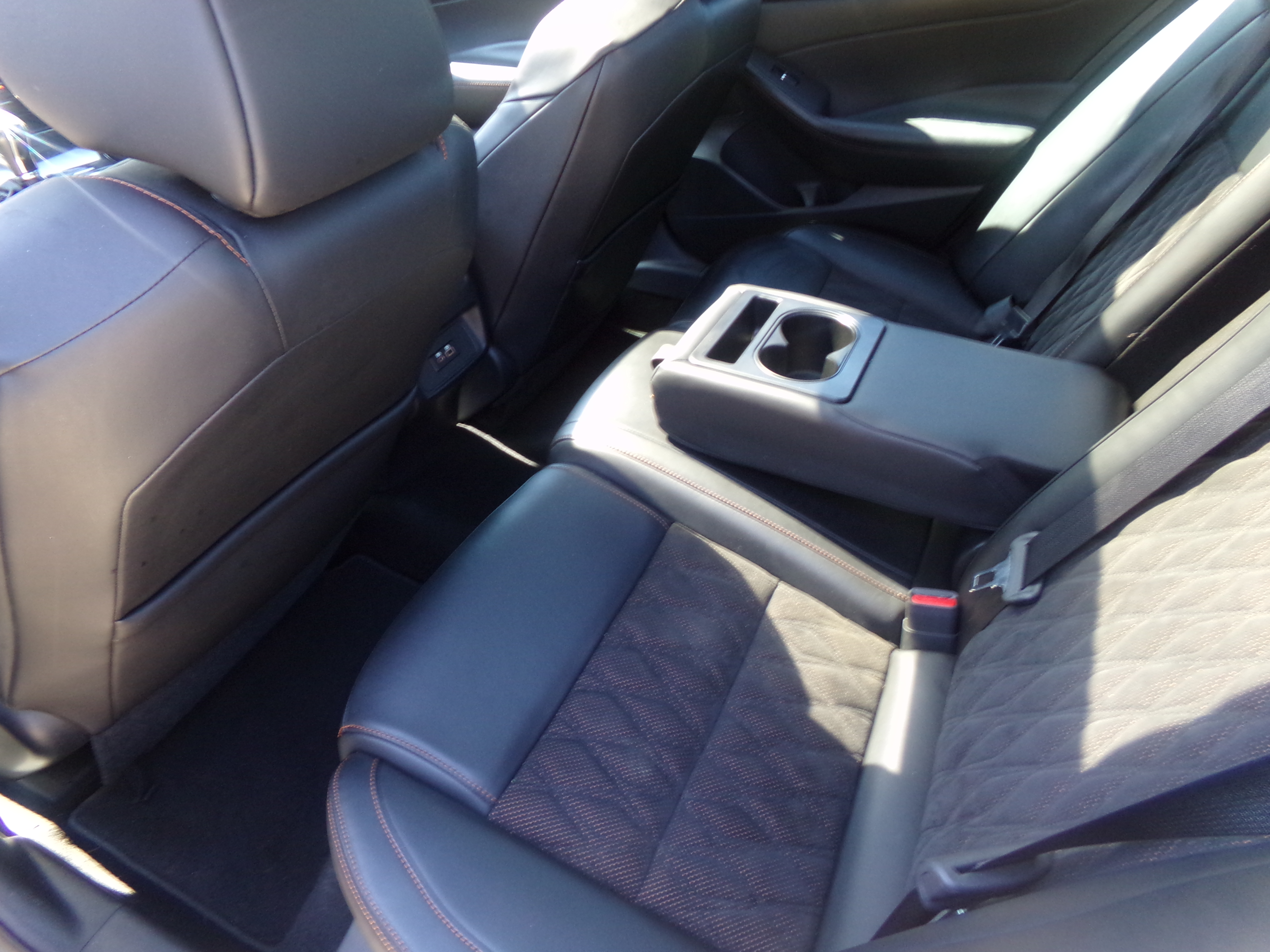 Used 2019 Nissan Maxima SR FWD image 14