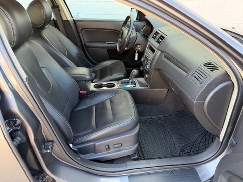 Used 2012 Ford Fusion SEL V6 FWD image 16