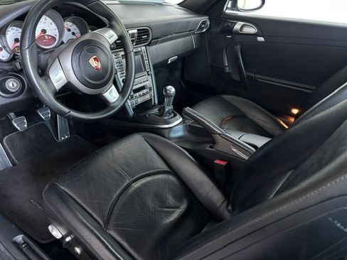 Used 2006 Porsche 911 Coupe image 6
