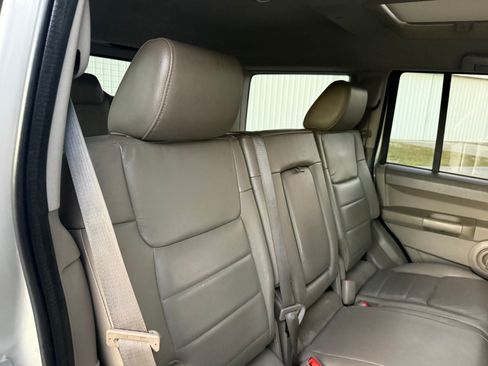 Used 2008 Jeep Commander Sport image 63