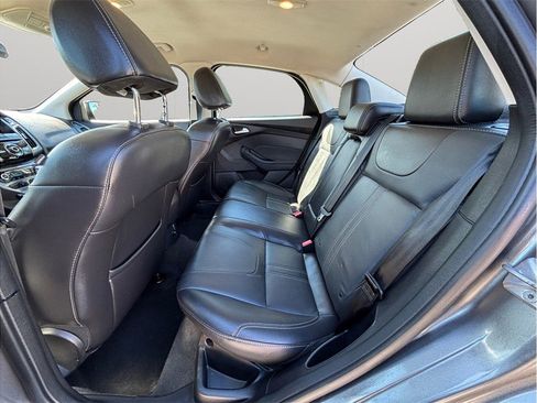 Used 2014 Ford Focus Titanium image 33