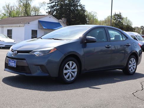 Used 2016 Toyota Corolla LE image 4