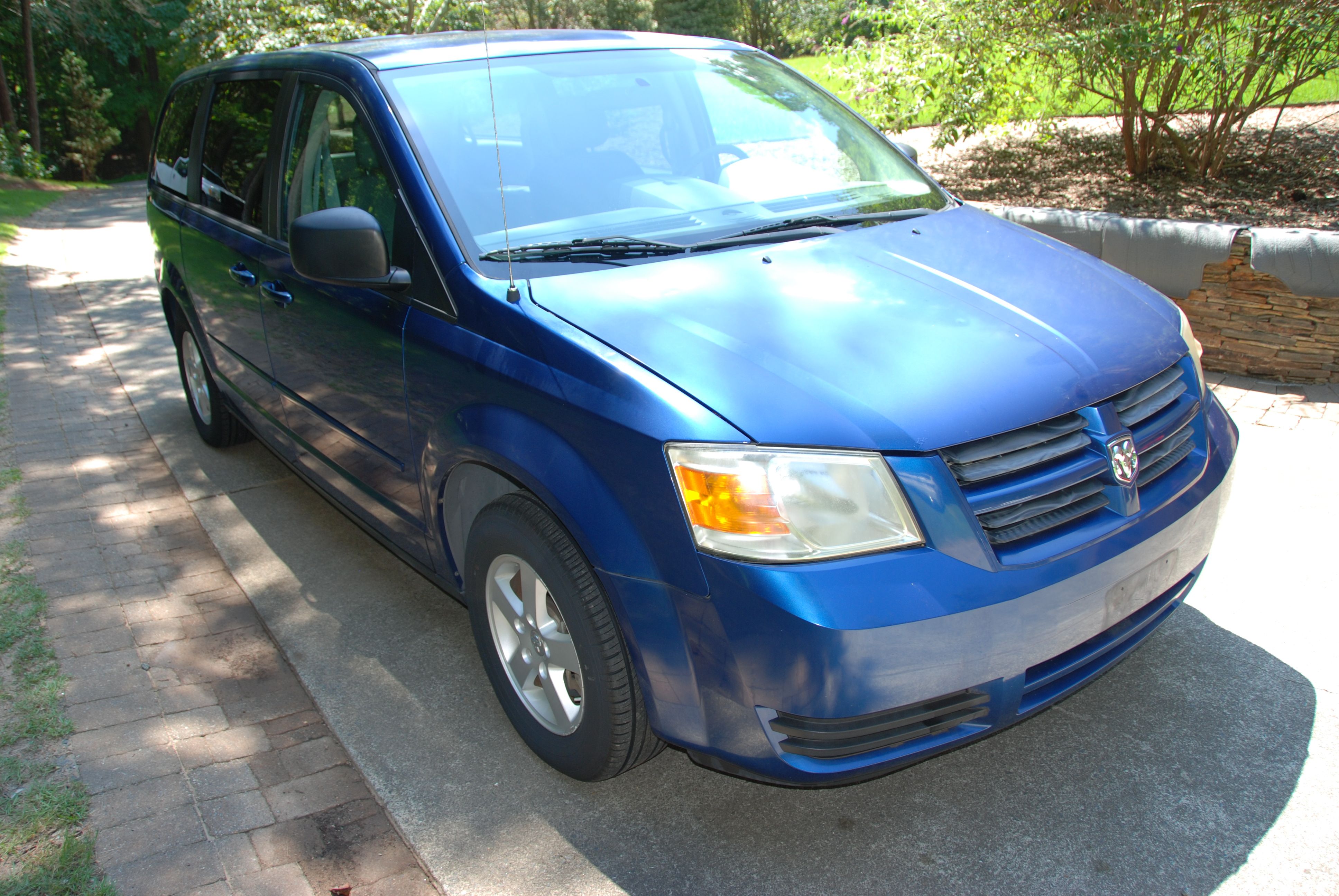 Used 2010 Dodge Grand Caravan SE FWD image 5