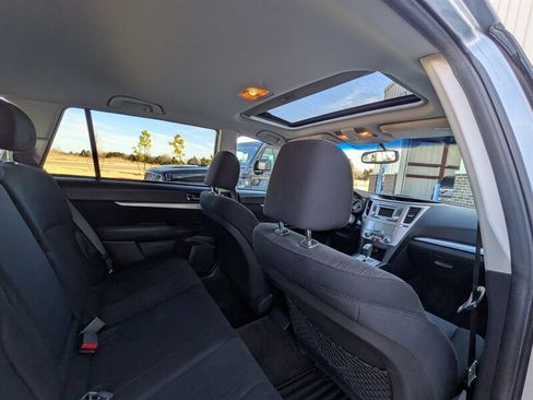 Used 2014 Subaru Outback 2.5i Premium image 31
