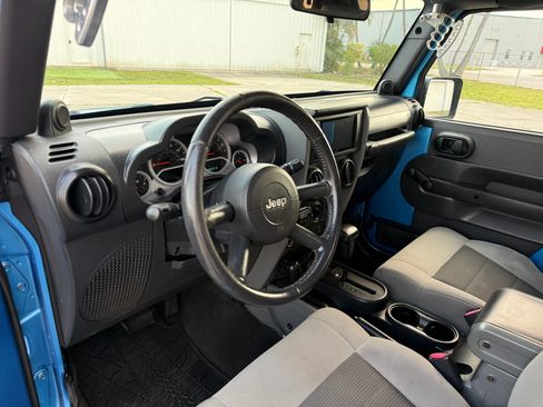 Used 2010 Jeep Wrangler 4WD Sport image 14