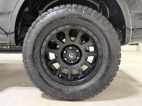 Used 2017 Ford F150 4x4 SuperCrew Lariat w/ FX4 image 16