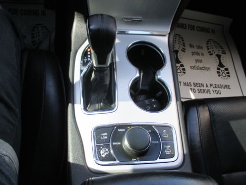 Used 2018 Jeep Grand Cherokee 4WD Summit image 13
