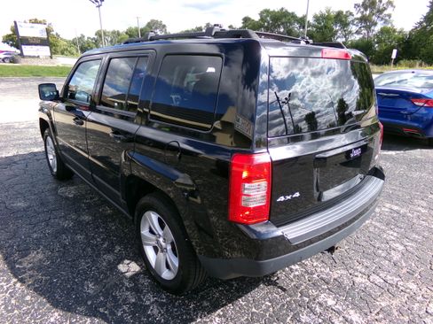 Used 2014 Jeep Patriot Latitude image 3