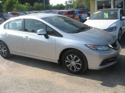 Used 2013 Honda Civic LX Sedan image 3