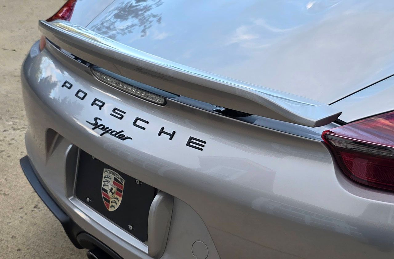 Used 2016 Porsche Boxster Spyder RWD image 37