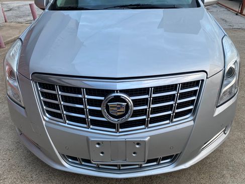 Used 2013 Cadillac XTS Premium image 2