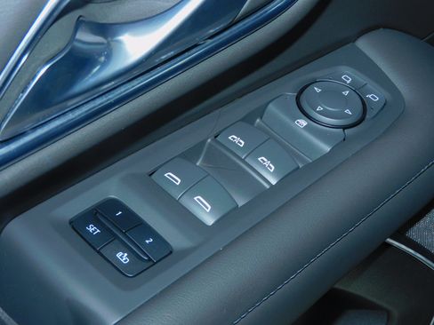 Used 2023 Chevrolet Tahoe LT image 19