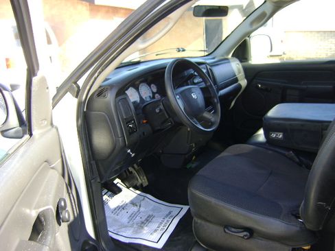 Used 2005 Dodge Ram 2500 Truck image 8
