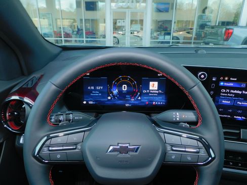 New 2026 Chevrolet Equinox RS image 2