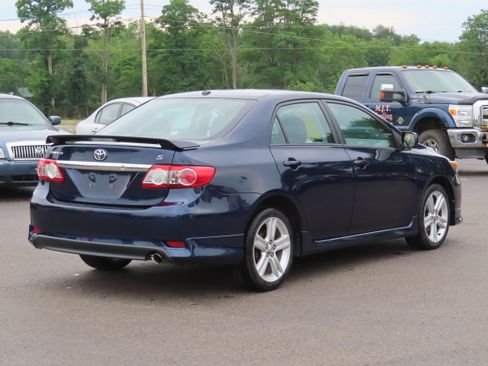 Used 2013 Toyota Corolla S FWD Sedan 1.8L 4-Cyl image 5