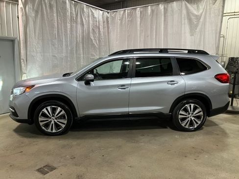 Used 2021 Subaru Ascent Premium image 4