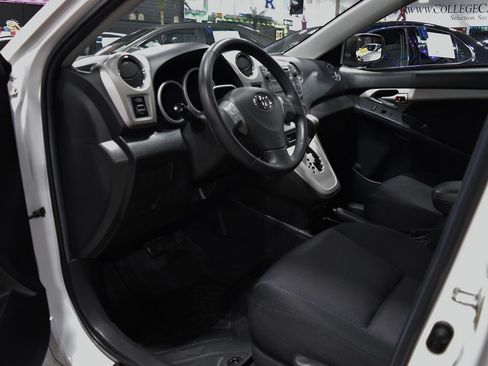 Used 2009 Toyota Matrix S image 16