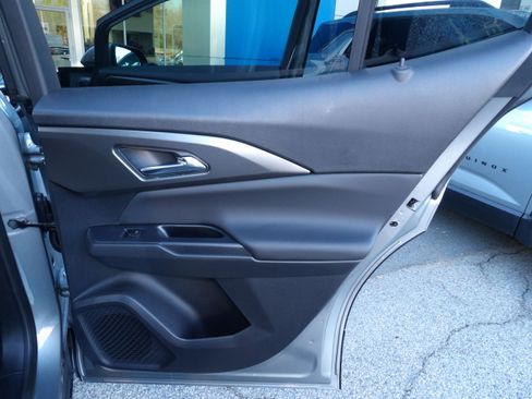 New 2026 Chevrolet Equinox EV LT image 29