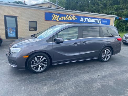Used 2024 Honda Odyssey Touring image 2