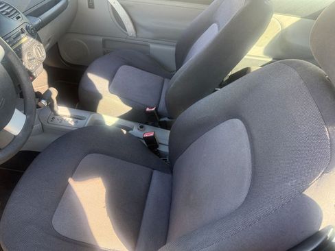 Used 2003 Volkswagen Beetle GL image 5