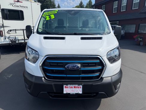 Used 2023 Ford E-Transit image 27