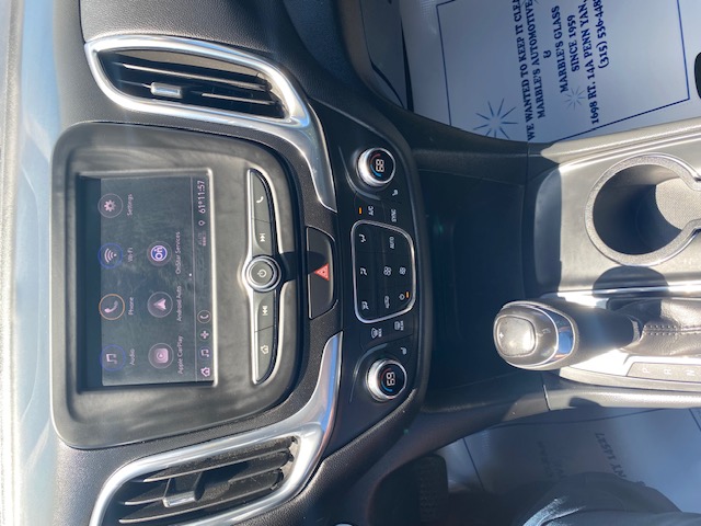 Used 2020 Chevrolet Equinox FWD LT w/ 1LT image 14