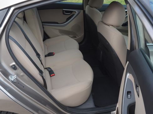 Used 2016 Hyundai Elantra Value Edition image 11