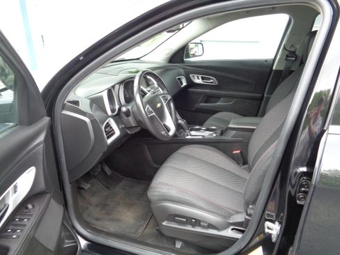 Used 2016 Chevrolet Equinox LT image 4