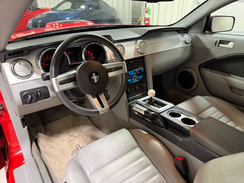 Used 2007 Ford Mustang GT Deluxe RWD image 19