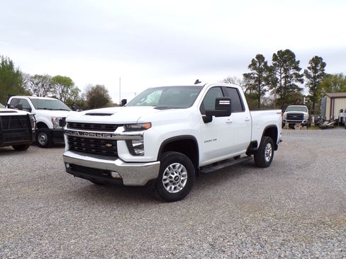 Used 2021 Chevrolet Silverado 2500 LT image 1