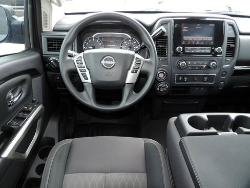 Used 2023 Nissan Titan SV AWD/4WD image 18