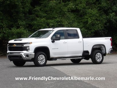 Used 2025 Chevrolet Silverado 2500 4x4 Crew Cab LT