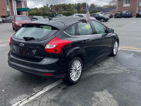 Used 2014 Ford Focus Titanium Hatchback FWD image 7