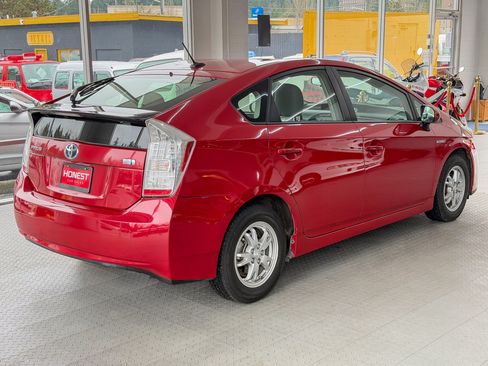 Used 2011 Toyota Prius Two image 4
