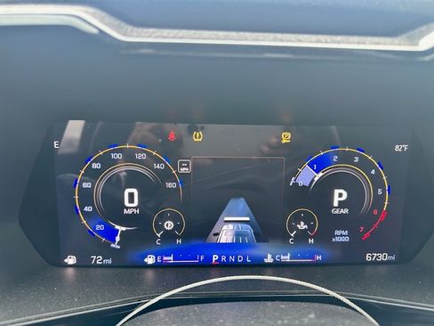 Used 2025 Chevrolet Colorado image 8