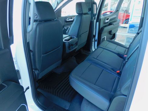 Used 2024 Chevrolet Silverado 1500 2WD Crew Cab RST image 23