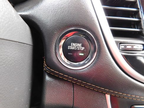 Used 2022 Chevrolet Trax AWD LT w/ 1LT image 14