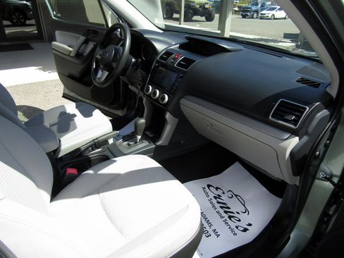 Used 2018 Subaru Forester 2.5i Premium image 25