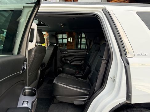 Used 2019 GMC Yukon SLT image 17