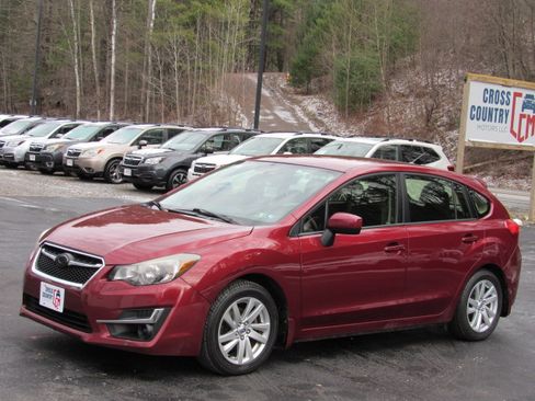 Used 2016 Subaru Impreza 2.0i Premium image 2