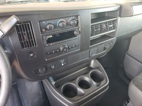 Used 2024 GMC Savana 2500 image 16
