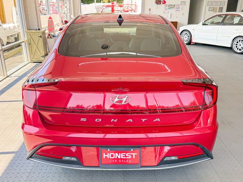 Used 2021 Hyundai Sonata SE FWD image 5