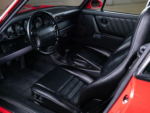 Used 1992 Porsche 911 Carrera Coupe RWD image 57